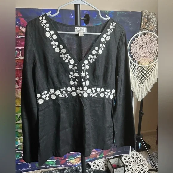 Ann Taylor Loft Embroidered Linen Blend Blouse, Size 8 - Picture 1 of 2